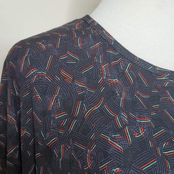 NWT LuLaRoe Irma Tunic Top - Picture 4 of 7